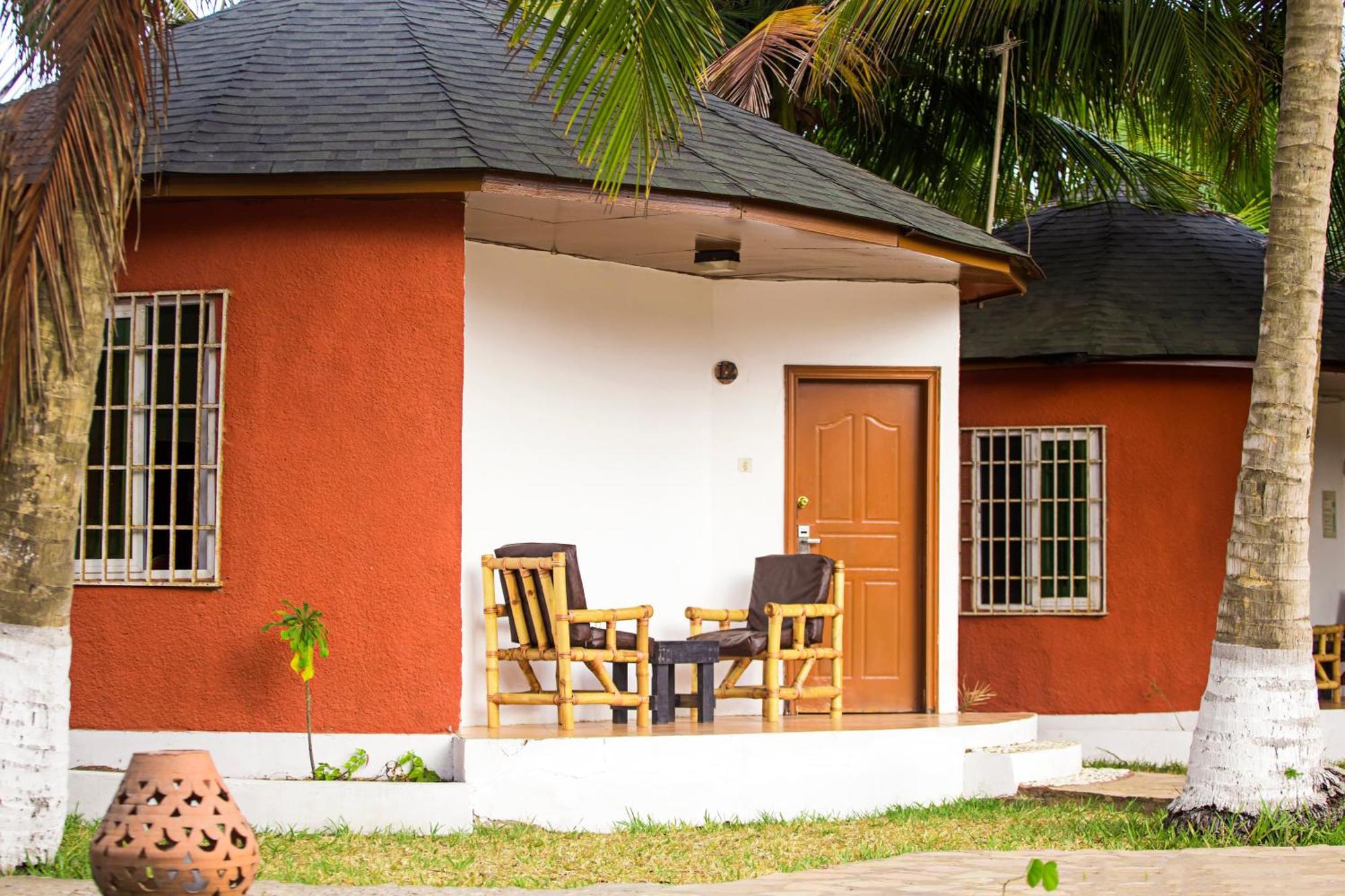 Atlantic Bay Resort, Prampram Bagian luar foto